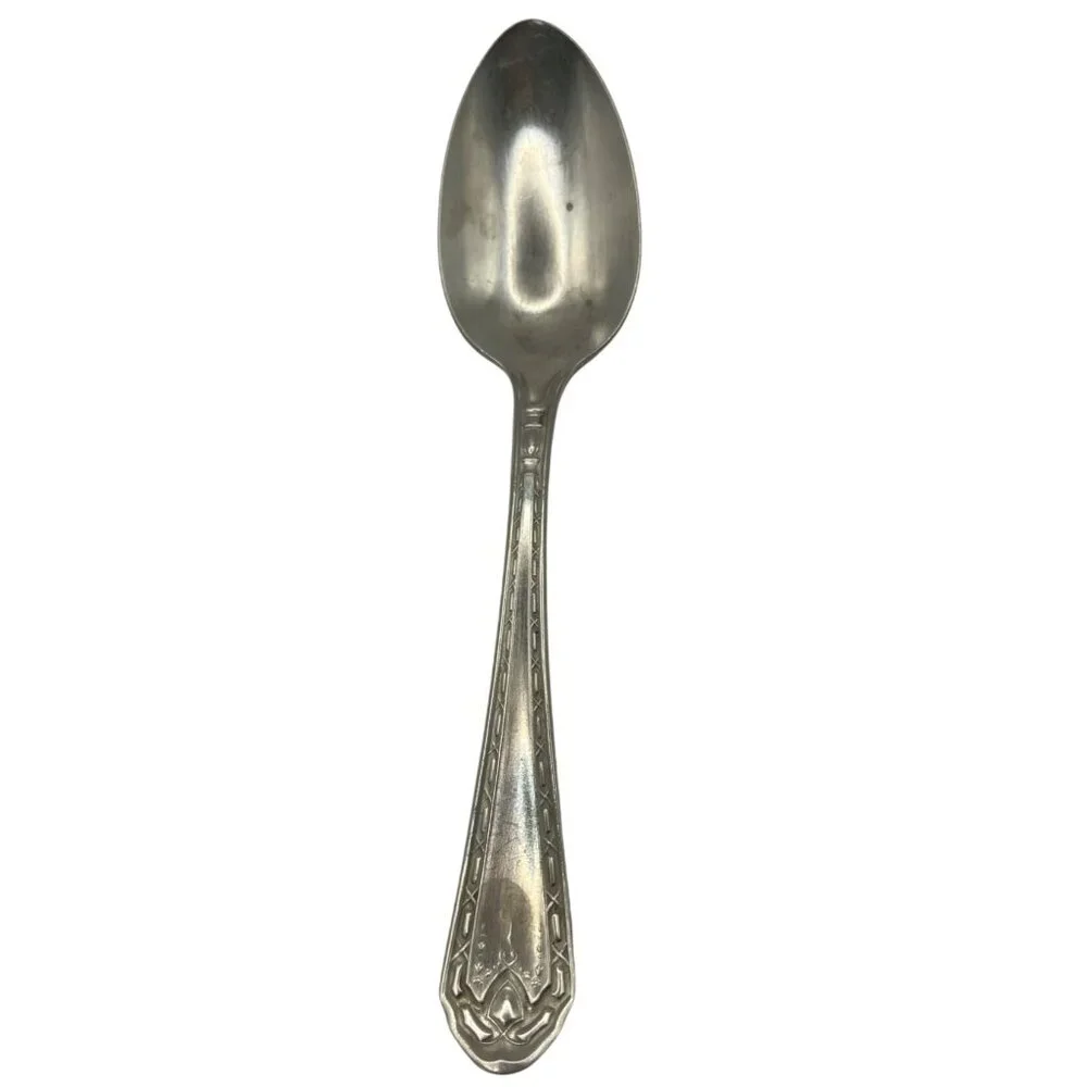 Oneida Tudor Plate Silverplate Teaspoon 1932 Bridal Wreath Pattern 6 Inches Long